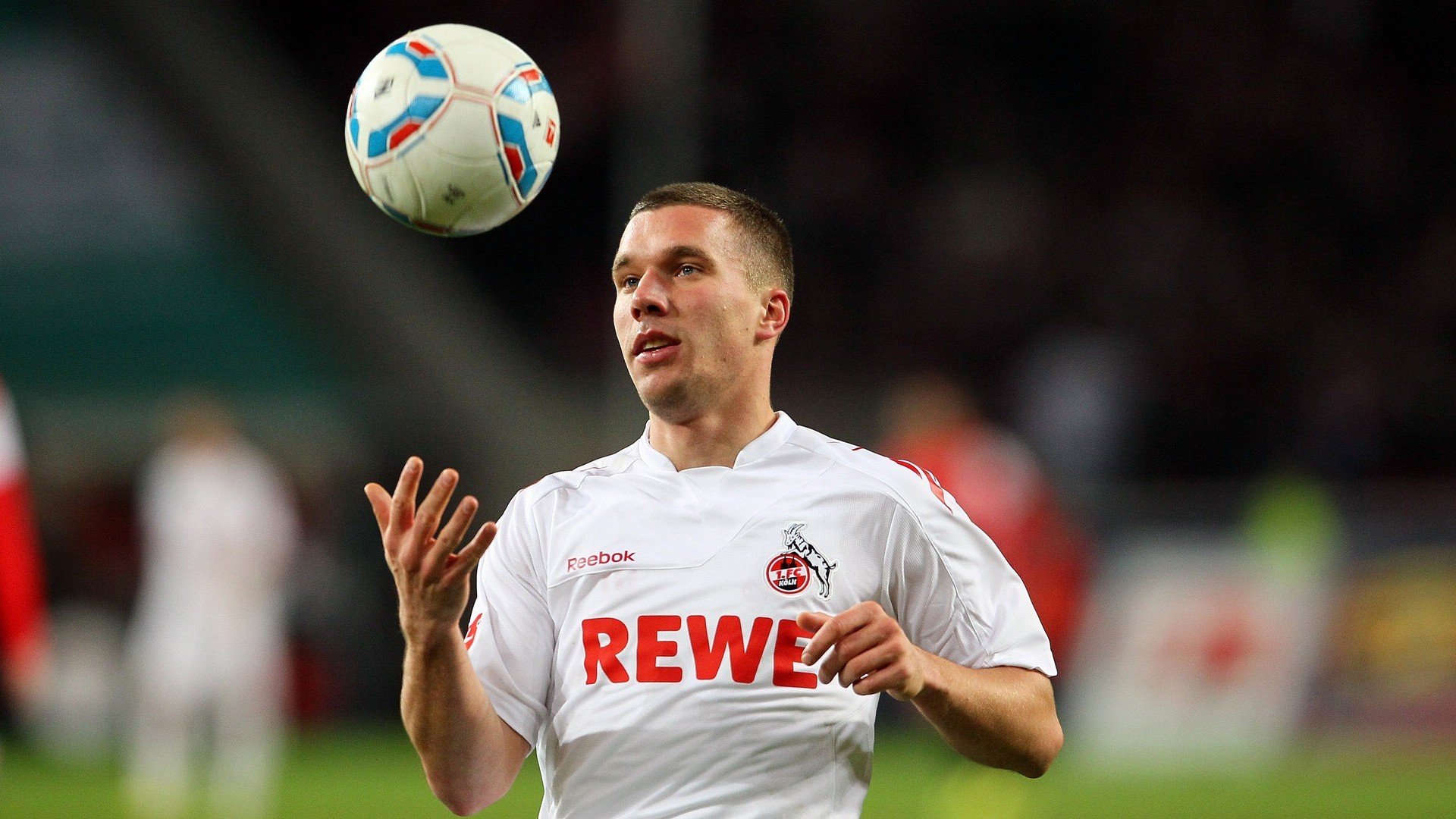 皇马本赛季防守体系有何调整，皇马本赛季首发